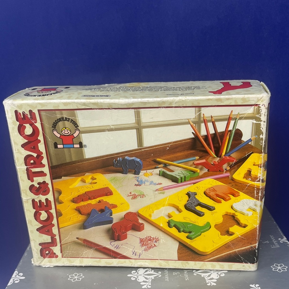 1988 Discovery Kids Place & Trace Animal Stencil Set COMPLETE